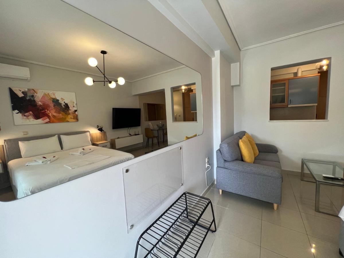 City House Comfort 1 Kalamata Bagian luar foto