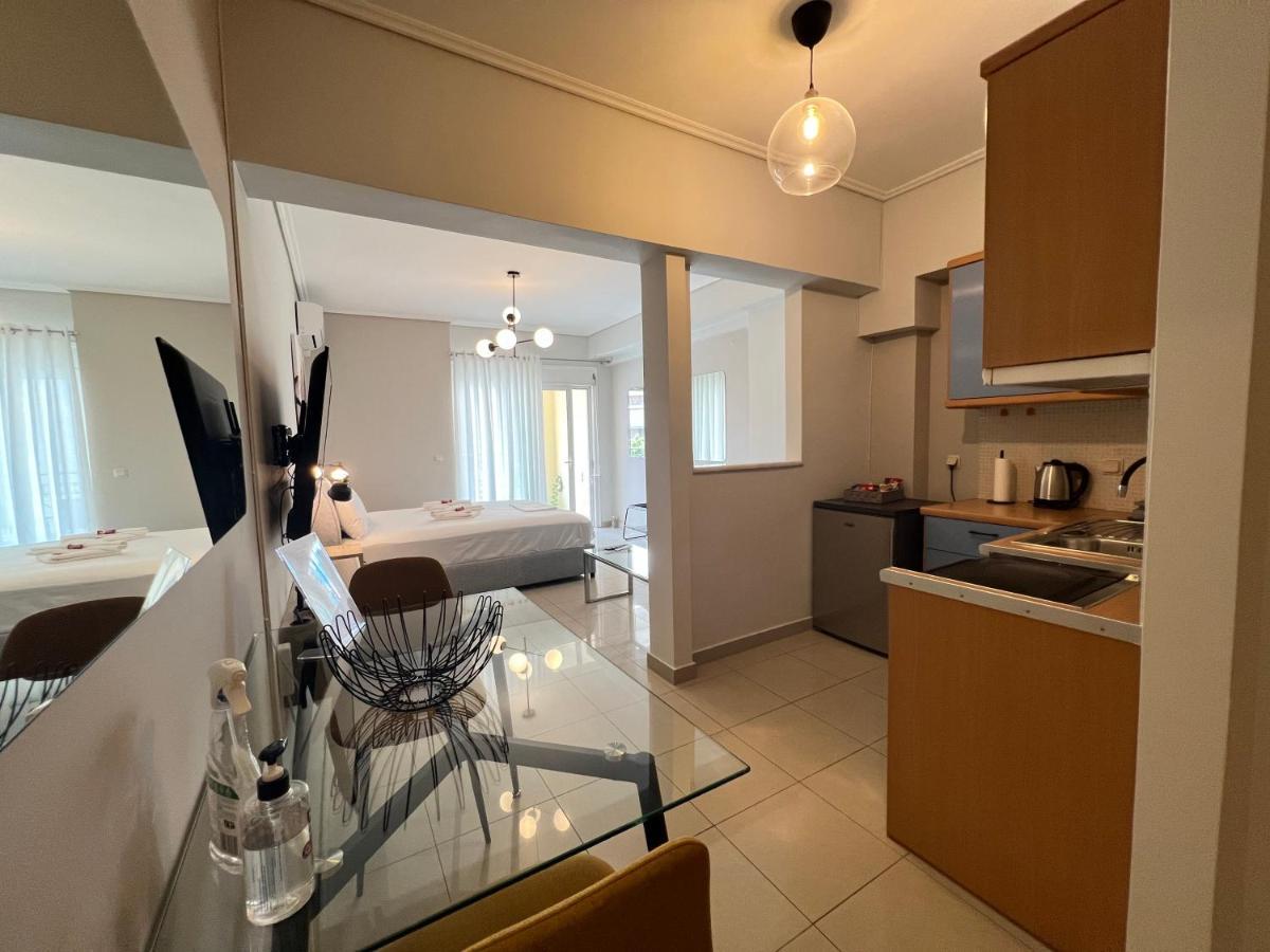 City House Comfort 1 Kalamata Bagian luar foto